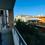 Saint Elena Complex 47 *