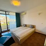 Saint Elena Complex 47 Apartman Napospart